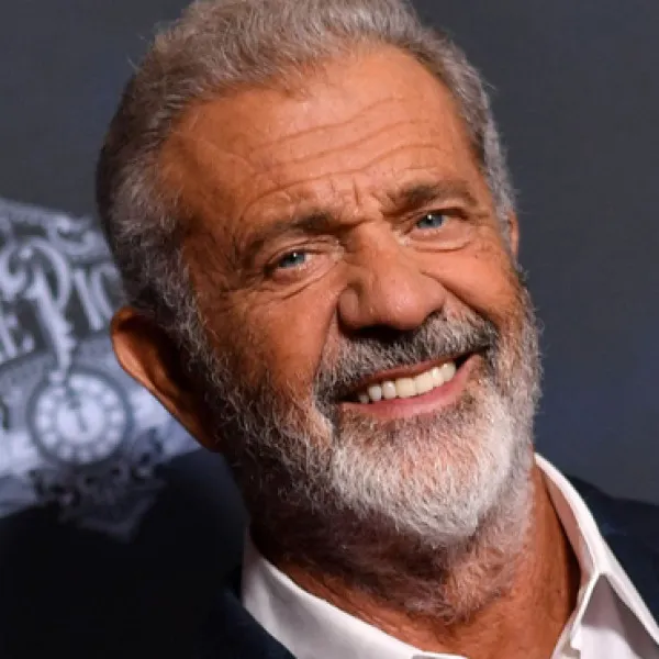 Mel Gibson entfesselt Wut: Kamala Harris "dumm wie ein Zaunpfosten"