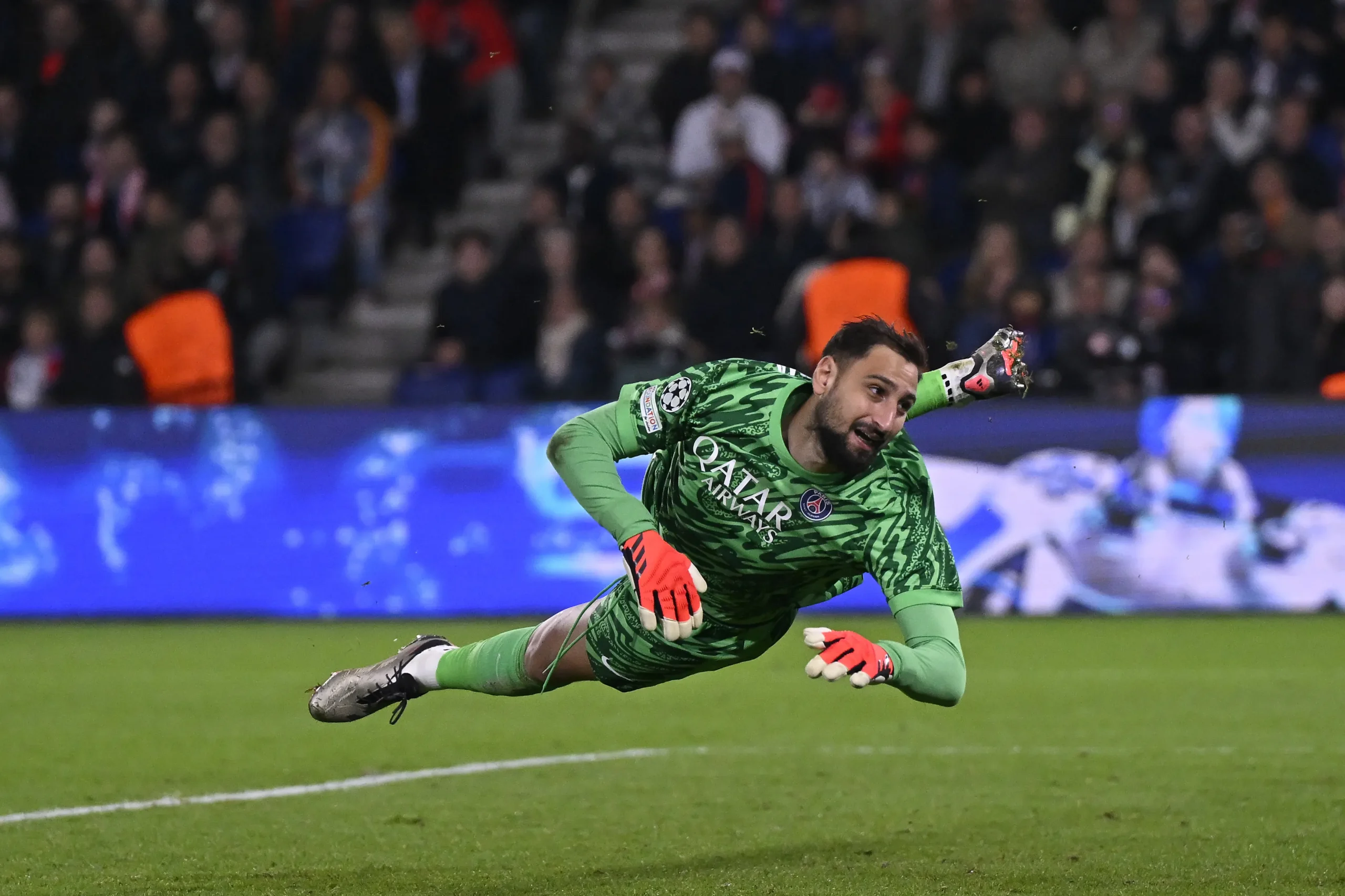 Drama im Parc des Princes: Atlético Madrid stürzt PSG mit Last-Minute-Sieg!