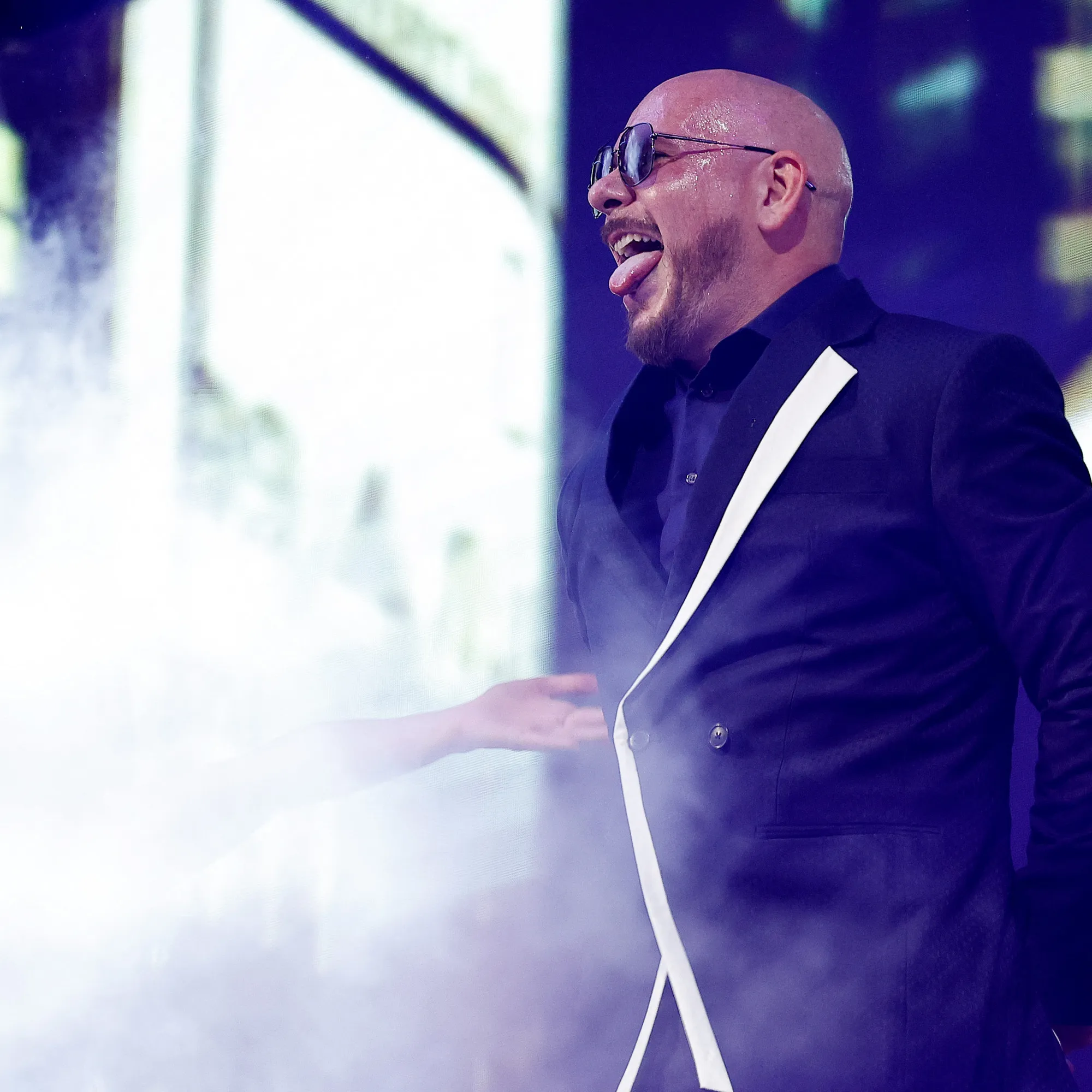 Pitbulls Mega-Konzert in Köln: Sei Teil der Party After Dark Tour 2025!