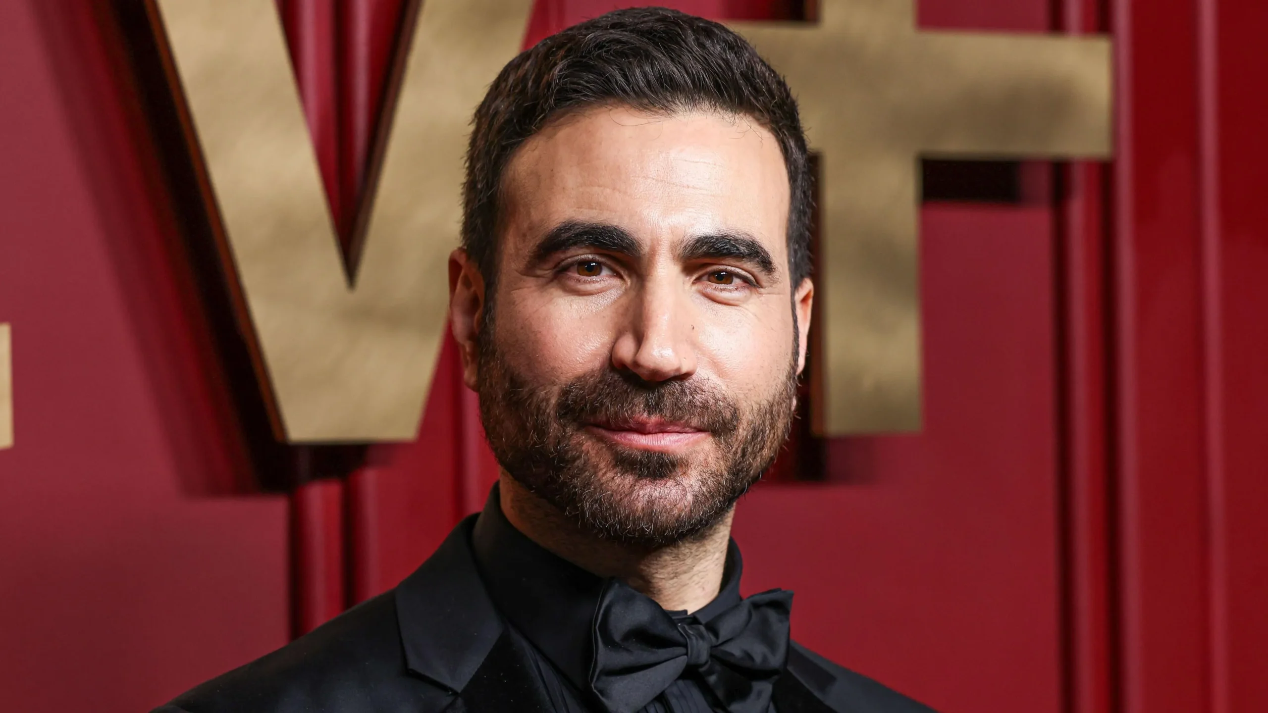 Brett Goldstein: Der Mann, der Ted Lasso zum Lachen bringt - Was ihr über den neuen Liebling der Deutschen wissen müsst!