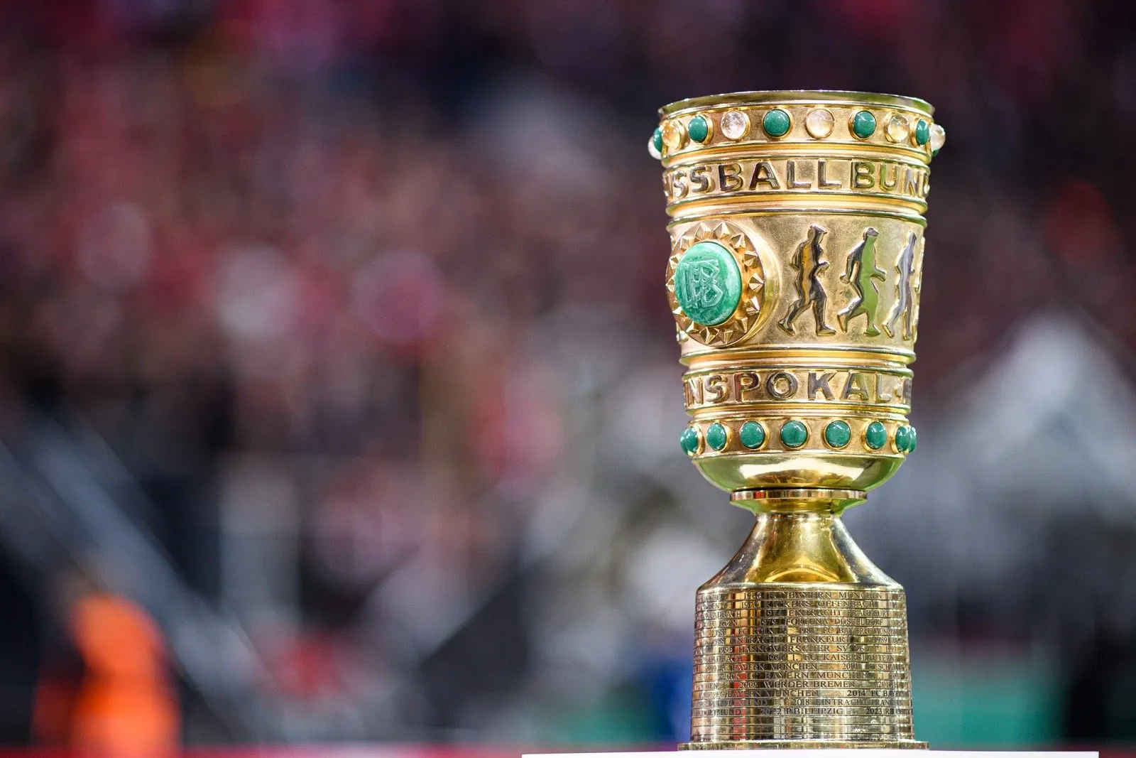 DFB-Pokal heute live: Wer zieht ins Viertelfinale ein? Alle Infos auf ZDF!