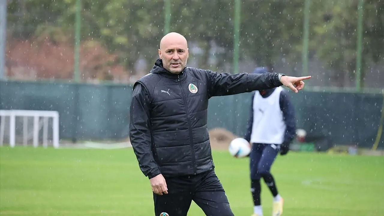 Drama auf dem Rasen: Alanyaspor gegen Fethiyespor – Wer holt sich den Sieg?
