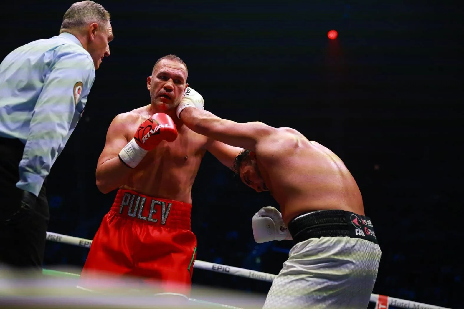 Schwergewichts-Schlacht: Kubrat Pulev vs. Mahmoud Charr – Wer wird der neue Champion?