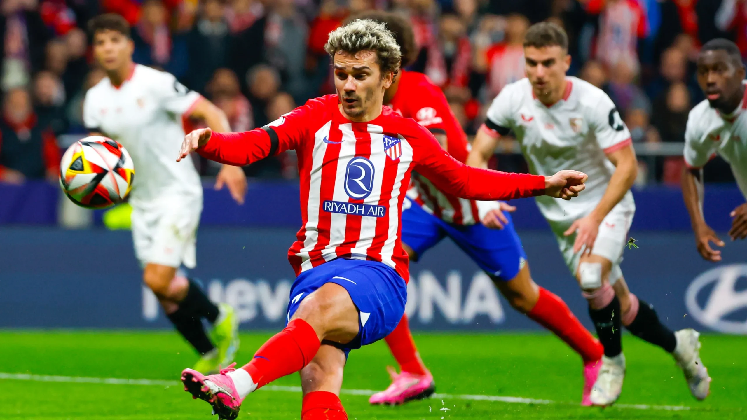 Spannung pur: Atlético Madrid empfängt Sevilla – Wer holt sich den Sieg?
