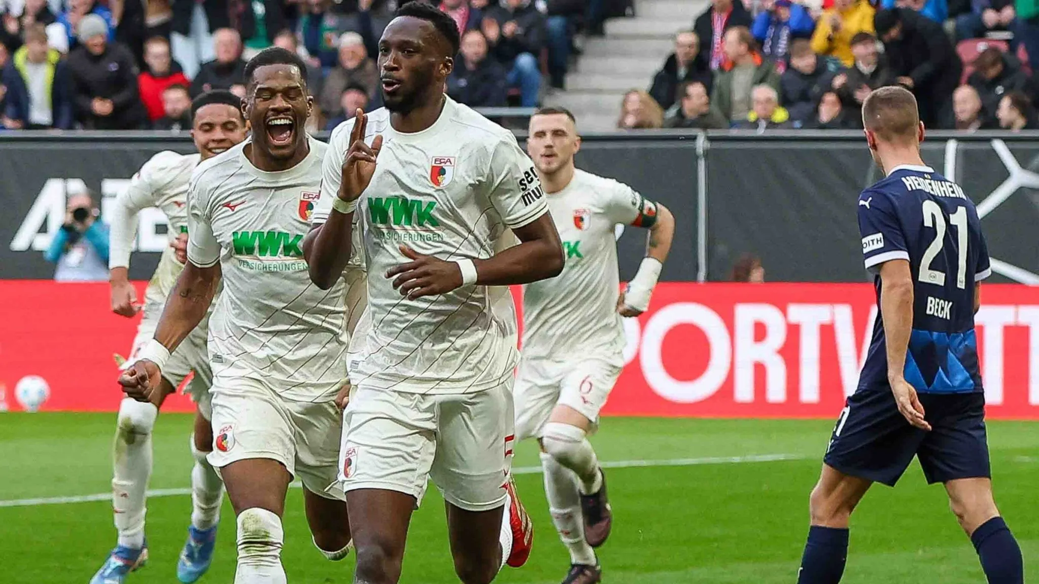 Augsburg vs. Heidenheim: Das Duell der Überraschungen – Wer setzt sich durch?