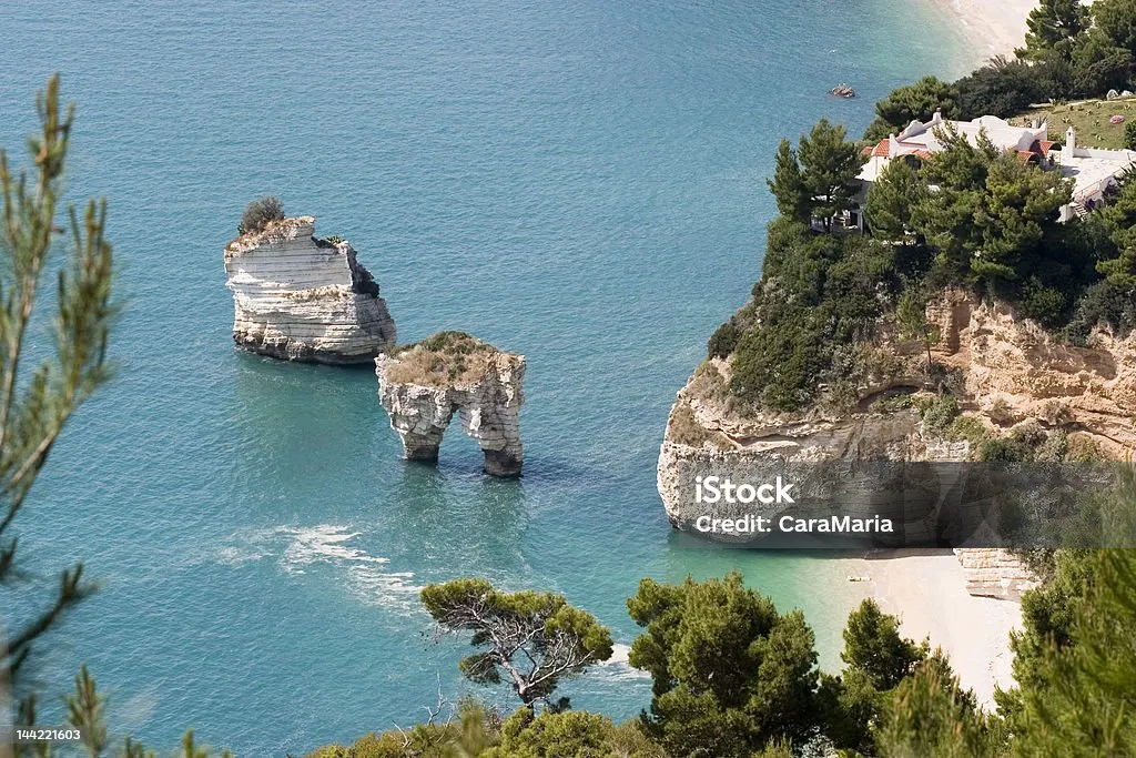 Gargano: Das geheime Urlaubsziel, das Deutschland im Sturm erobert!
