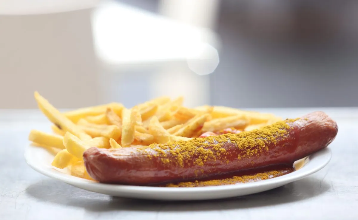 Die Rückkehr der VW Currywurst: Warum ganz Deutschland jetzt verrückt danach ist!