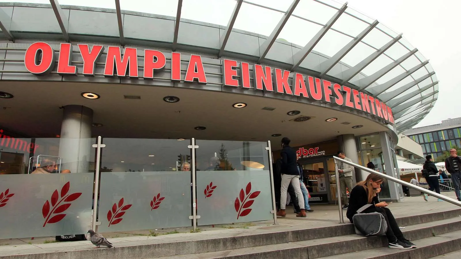 Entdecken Sie das Olympia Einkaufszentrum München: Der geheime Hotspot für Shopping-Liebhaber!