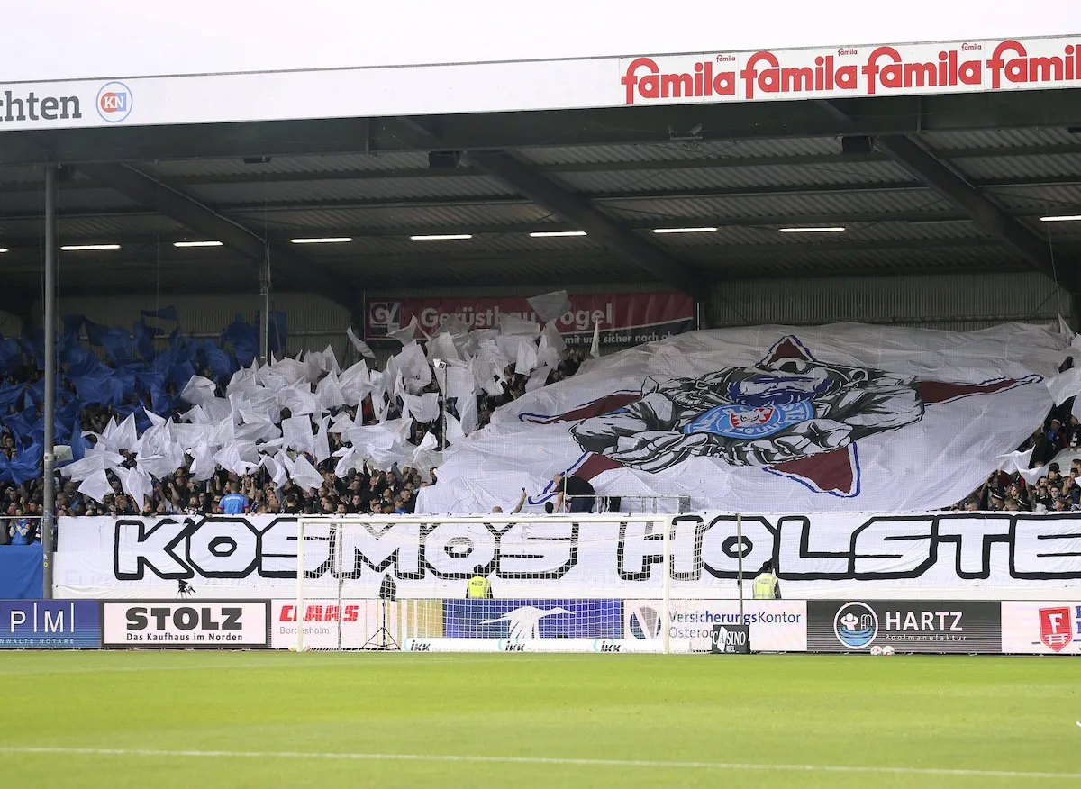 Holstein Kiel: Der Aufstieg eines Underdogs – Was steckt hinter dem aktuellen Erfolg?