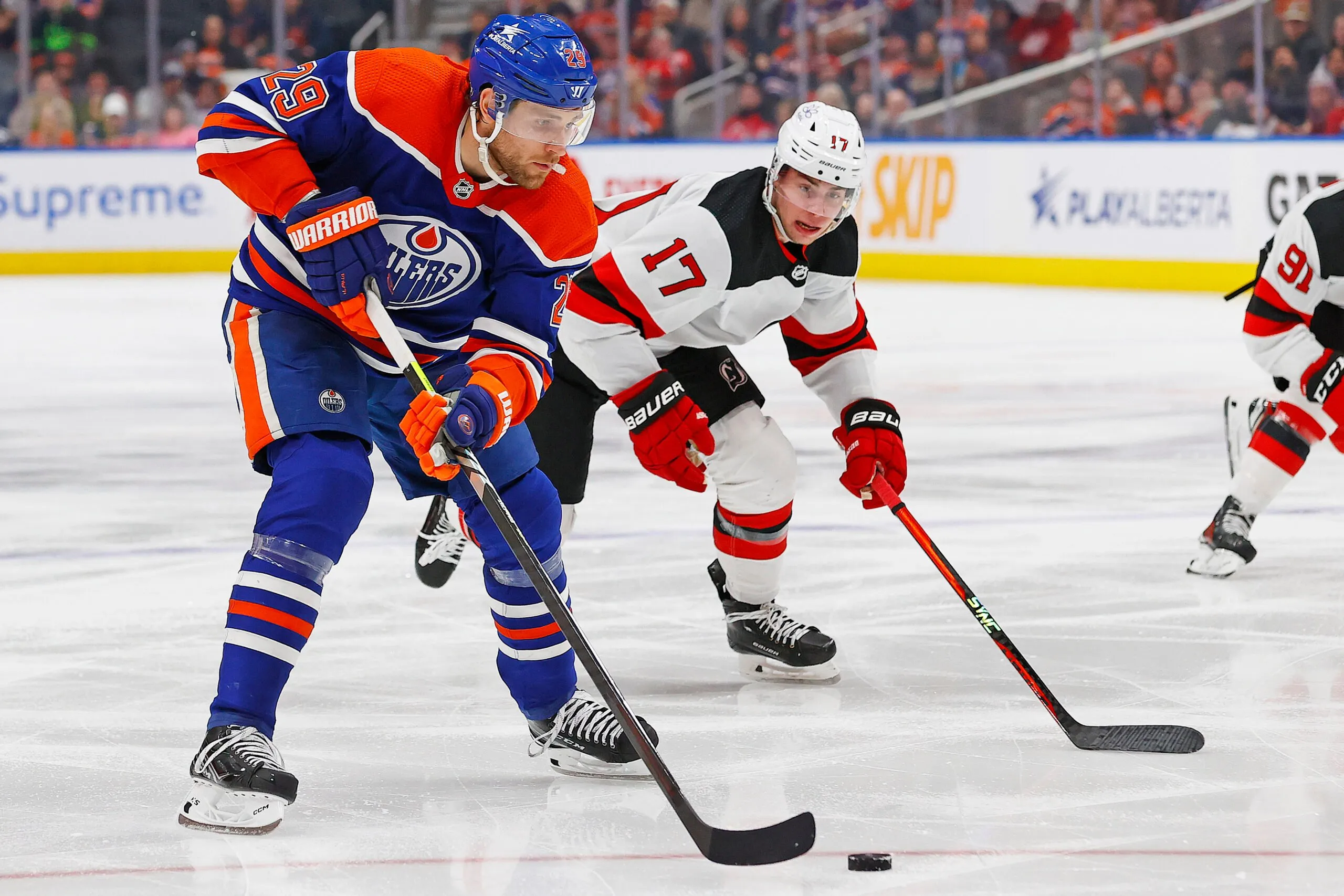 Spannung pur: Devils empfangen die Oilers – Wer setzt sich durch?