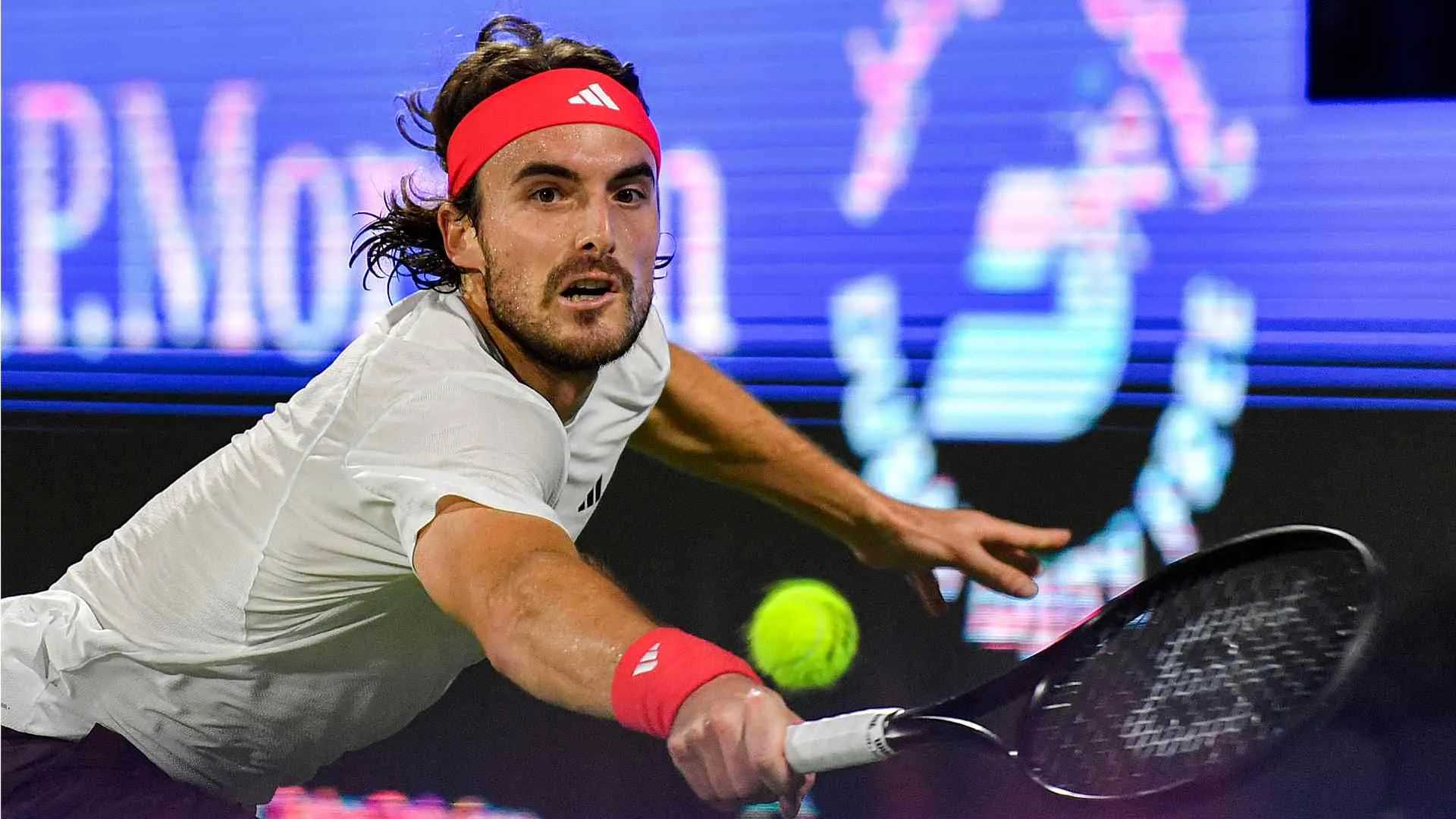 Stefanos Tsitsipas: Der Aufstieg des Tennisstars und seine neuesten Erfolge!