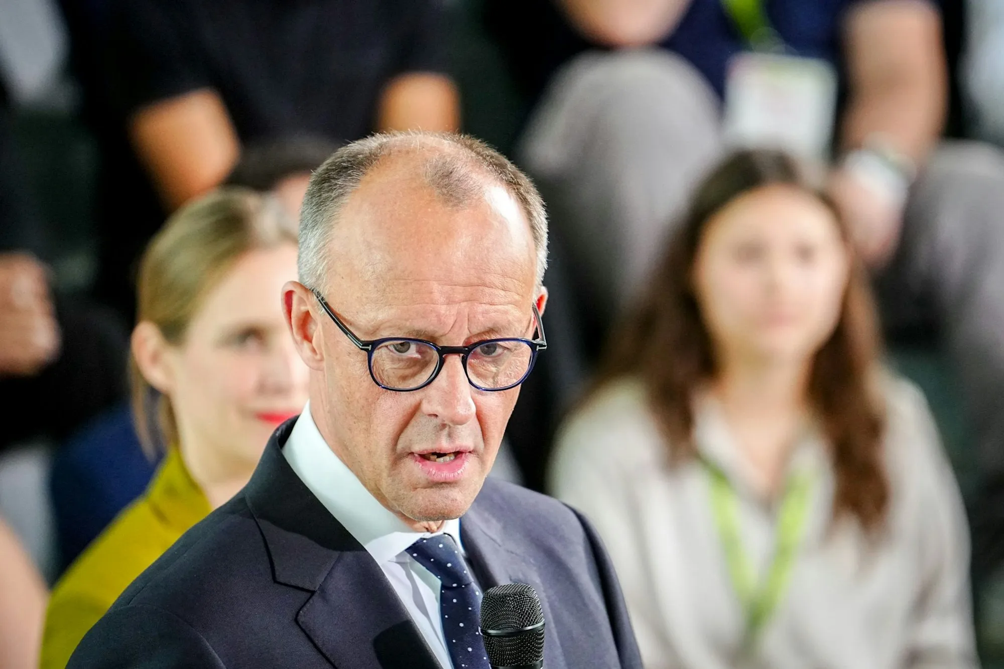 Friedrich Merz in der Krise: Droht Deutschland eine nationale Notlage?