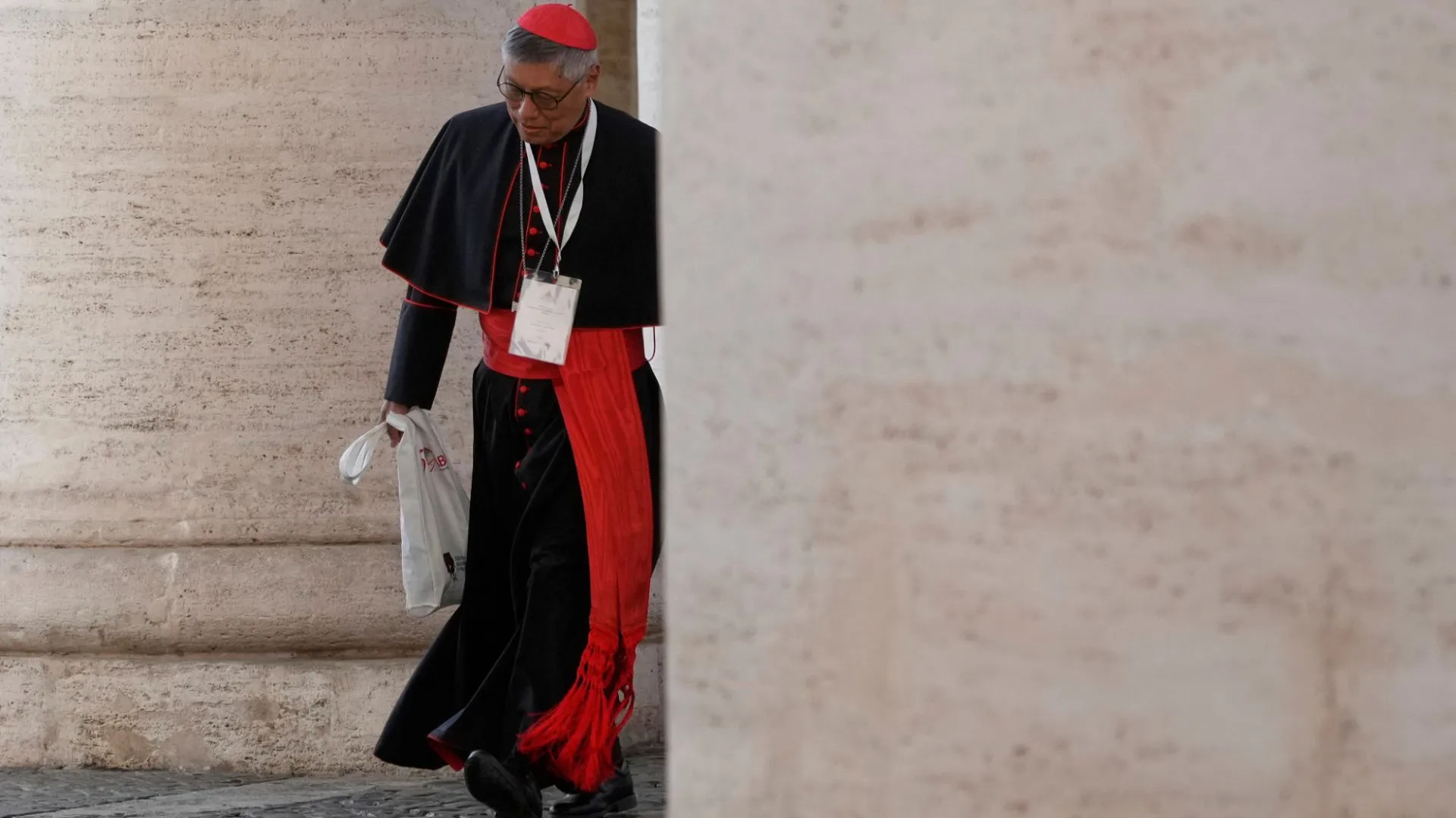 Nostradamus' düstere Vorhersage: Kommt der schwarze Papst? Die brisante Wahrheit!